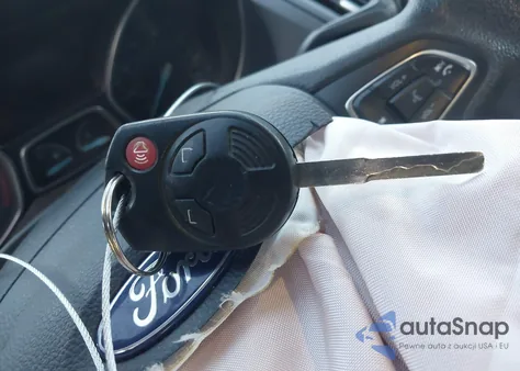 2018 Ford Escape Se from USA, damaged, VIN 1FMCU9GD4JUA74039